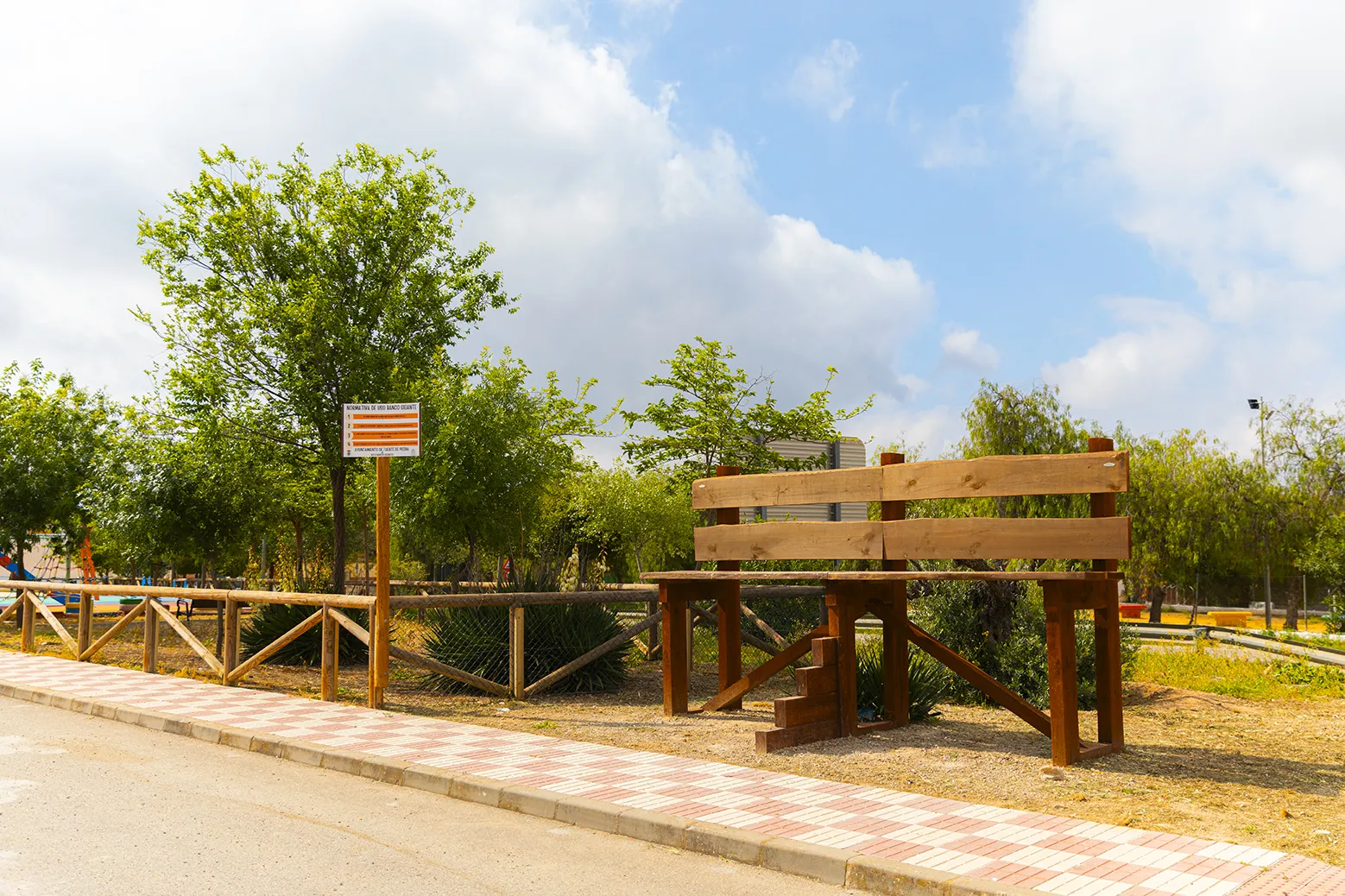 Banco Gigante Fuente de Piedra
